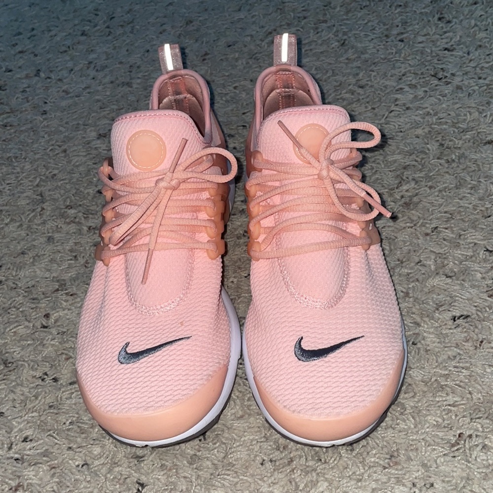 Nike Presto (Size 8)